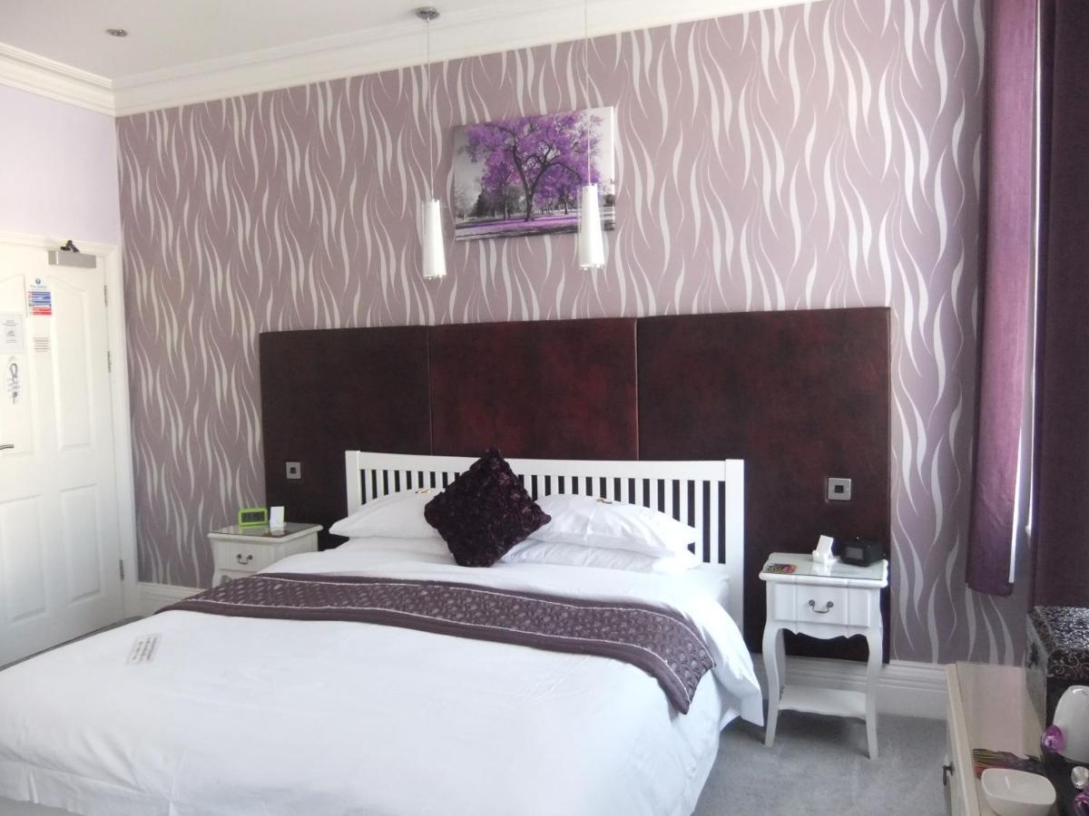 Fourrooms - Couples Only Blackpool